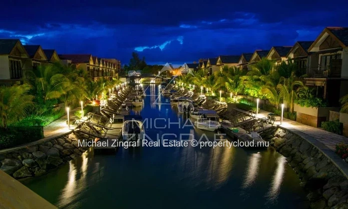 3 bedrooms Duplex at La Balise Marina with Private jetty