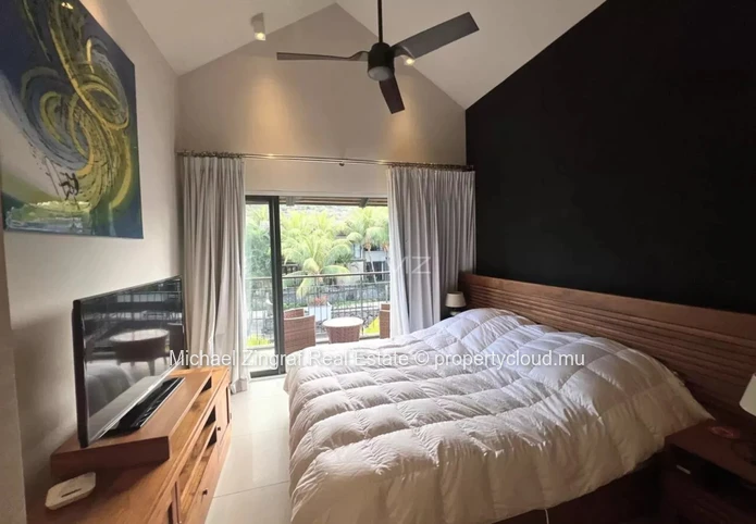 3 bedrooms Duplex at La Balise Marina with Private jetty
