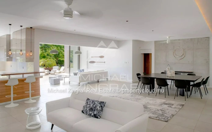 Élégante villa avec vue sur le golf au cœur de l’Anahita Estate
