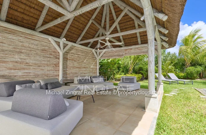 Villa de 4 chambres dans résidence sécurisée à Grand Baie