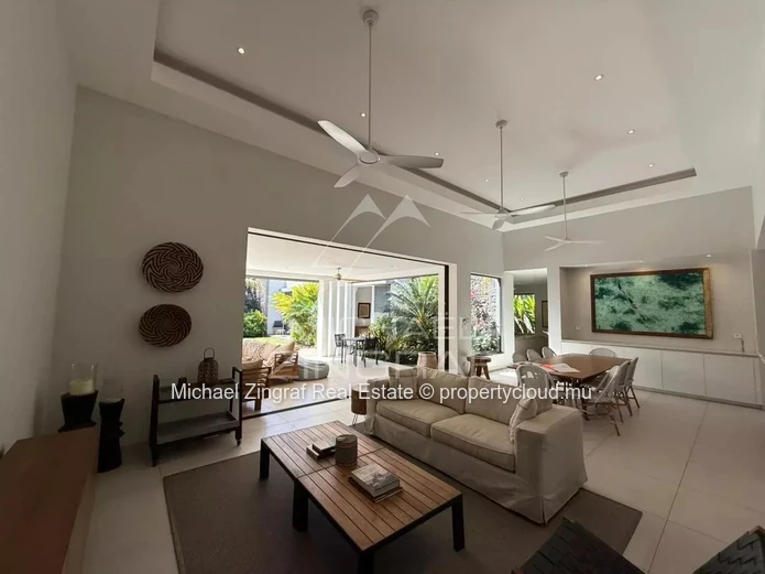 Villa de Standing dans quartier résidentiel – Forêt Daruty