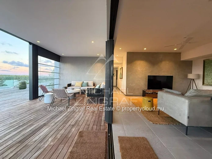 Penthouse d’Exception avec Vue Mer