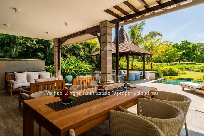 Élégante villa contemporaine face au golf - Bel Ombre