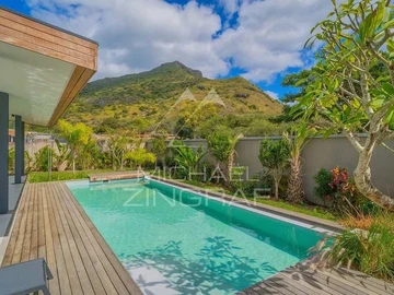 5 Bedroom Villa