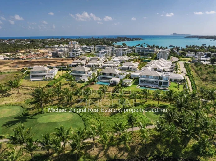 Opportunité exceptionnelle – Villa Fairway 5 suites au sein du domaine de golf de Mont Choisy