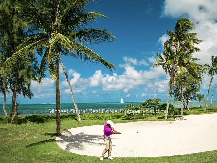 Villa neuve sur Golf