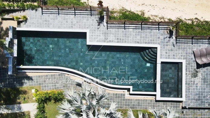 Duplex pieds dans l'eau à Cap Malheureux