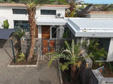 4 Bedroom Villa