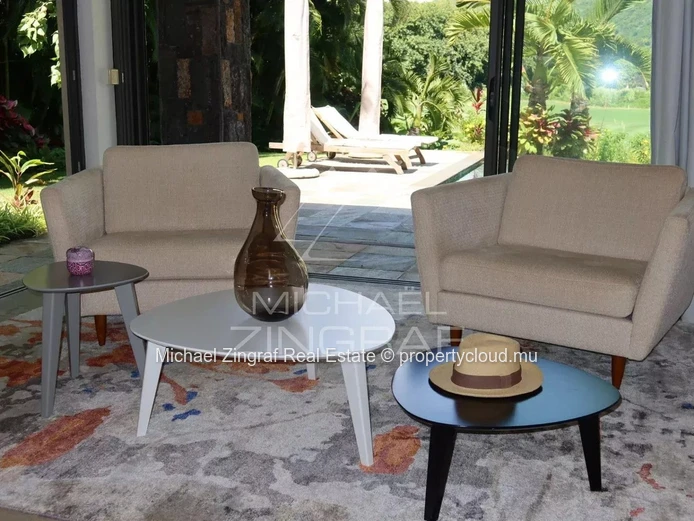 Villa de Prestige face au Golf – Anahita
