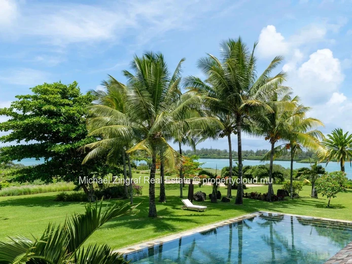 Ile Maurice - Villa pieds dans l'eau - Beau Champ
