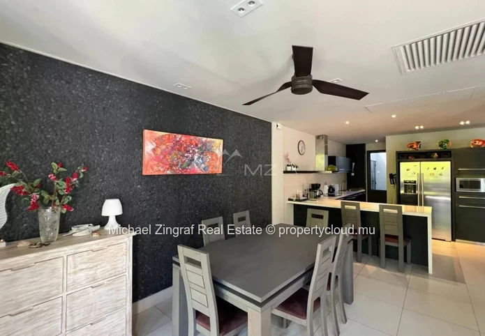 3 bedrooms Duplex at La Balise Marina with Private jetty