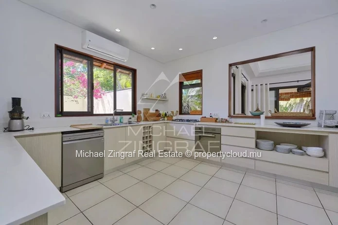 TAMARIN: Villa d'exception sur un domaine de golf