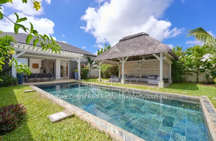 Villa de 4 chambres dans résidence sécurisée à Grand Baie