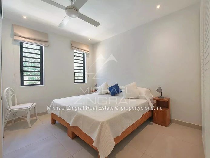 Seafront Apartment in Poste Lafayette