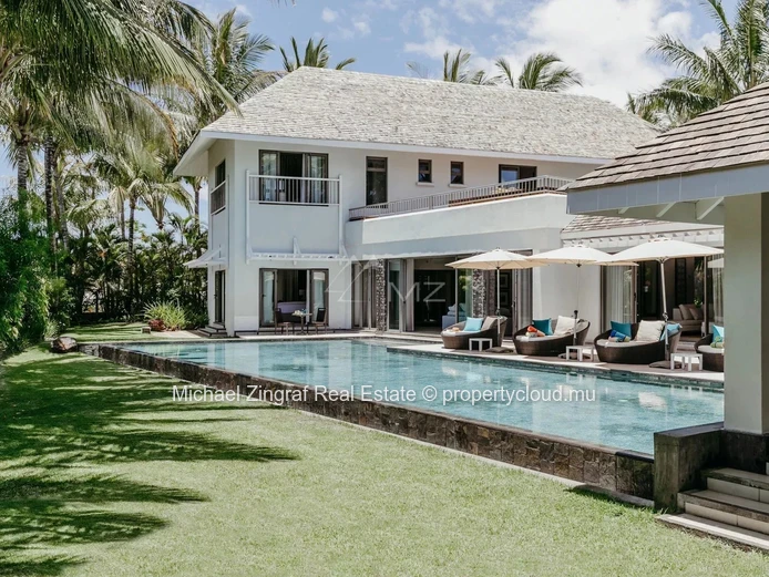 Superbe villa dans un domaine de golf