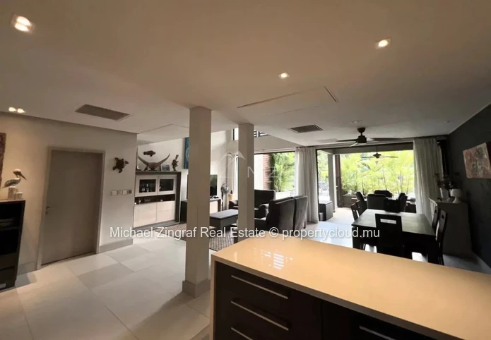 3 bedrooms Duplex at La Balise Marina with Private jetty