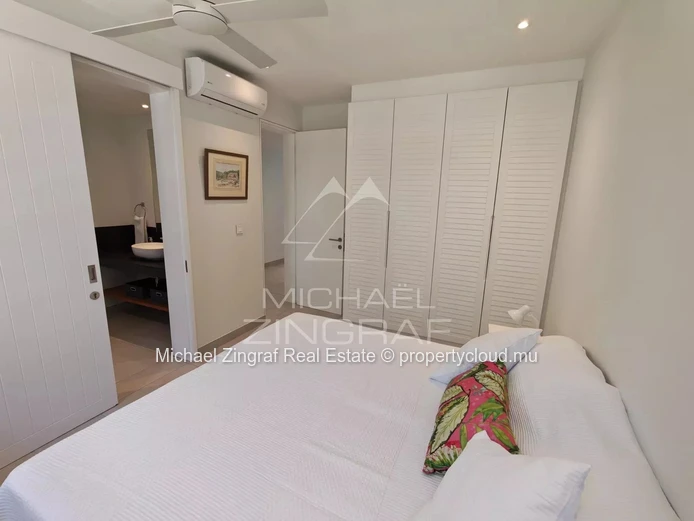 Seafront Apartment in Poste Lafayette