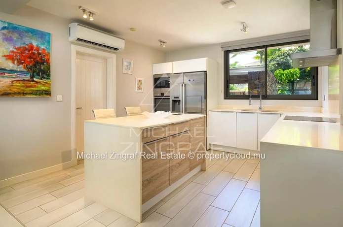 Villa 4 Chambres – Front de Mer à Azuri