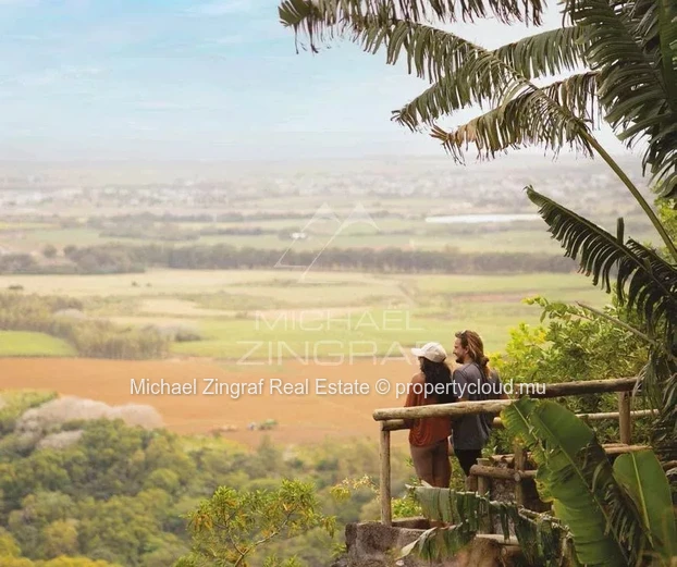 Vivre entre nature et lagon – Duplex d’exception à Pointe d’Esny Le Village