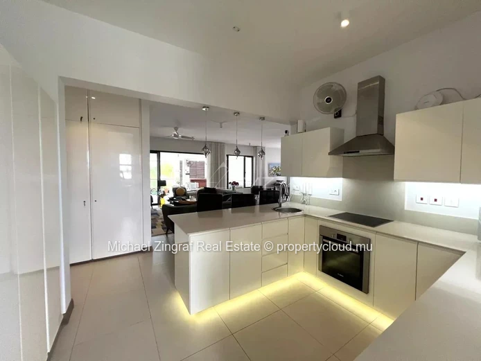 Penthouse - accessibilité plage privée - à Pereybere