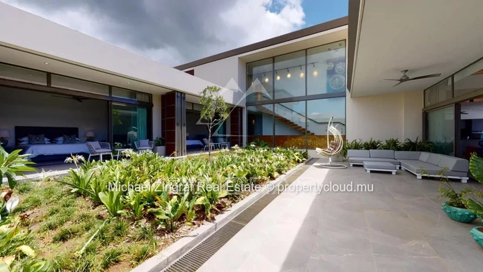 Sumptuous Villa with Panoramic View – Bel Ombre