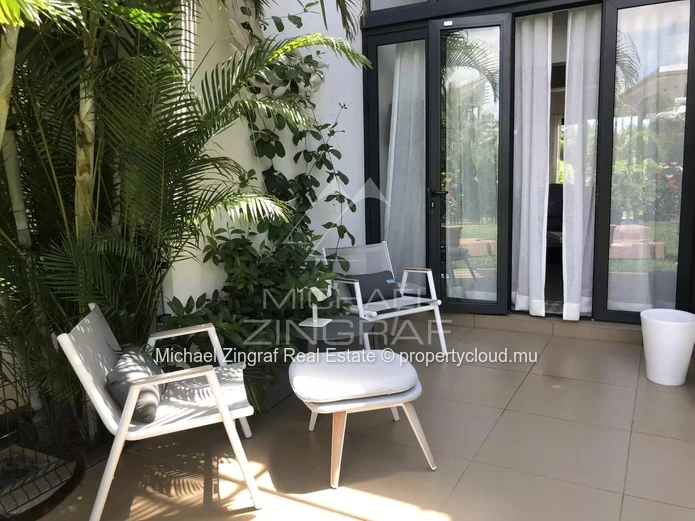Coastal Elegance and Sea Views in an Exclusive Living Environment