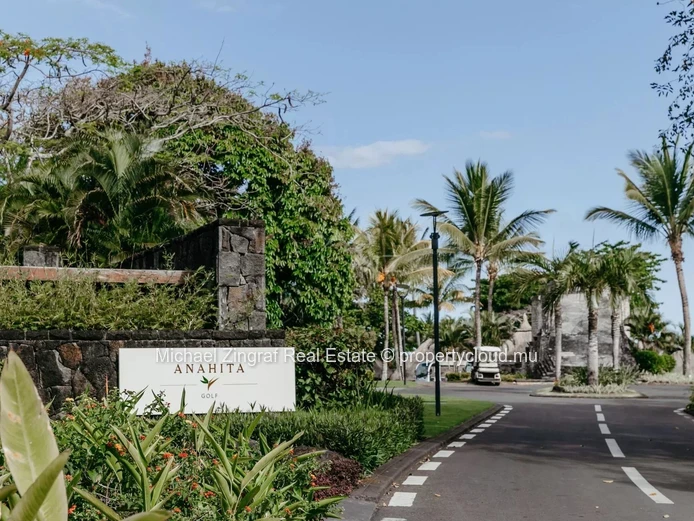 Superbe villa dans un domaine de golf