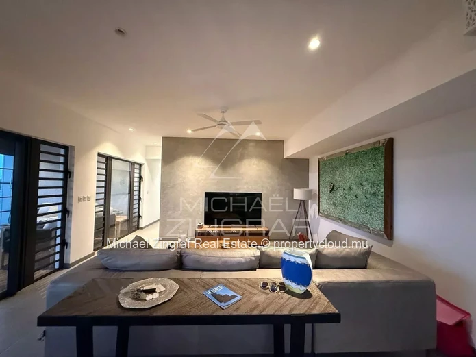 Penthouse d’Exception avec Vue Mer