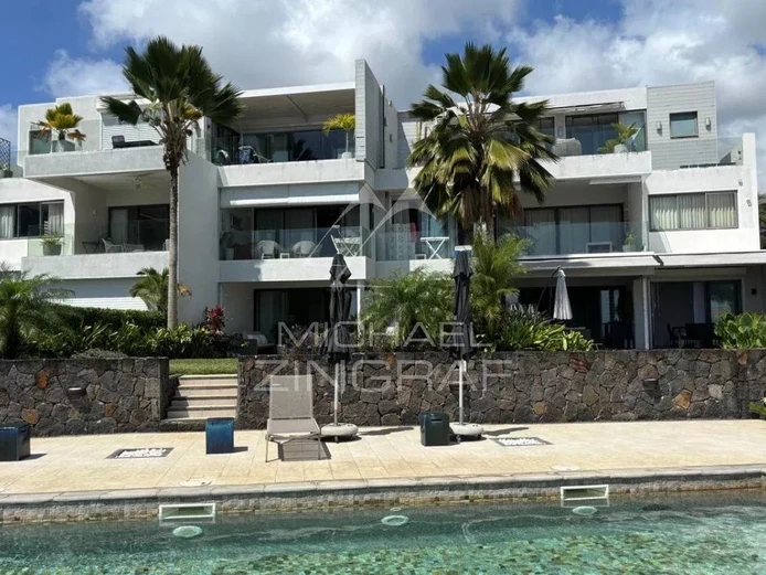 Penthouse pieds dans l'eau Roches Noires
