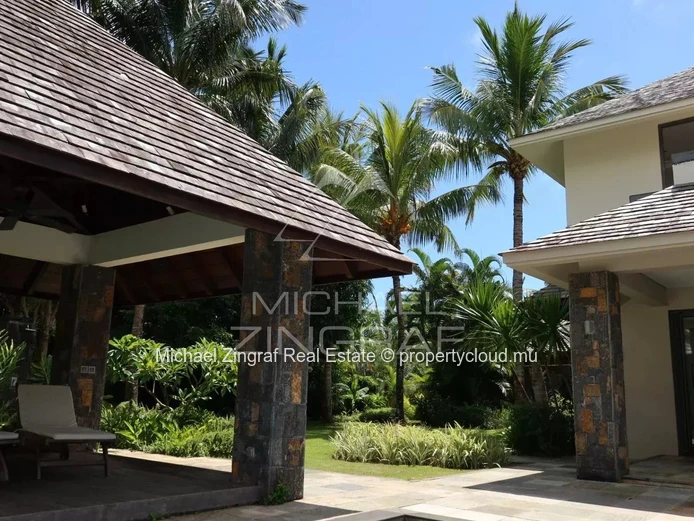 Villa de Prestige face au Golf – Anahita