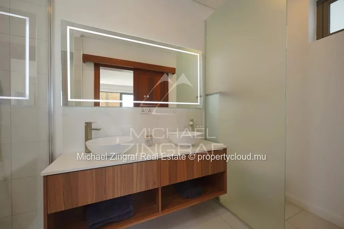 Appartement 3 chambres en suite – Pointe aux Canonniers