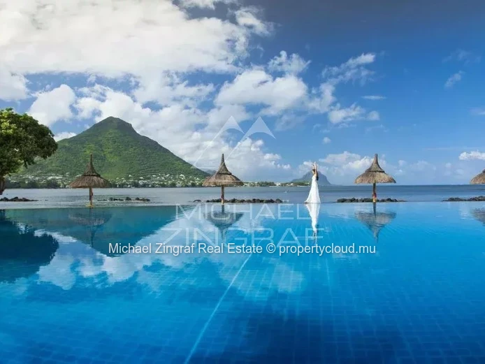 Penthouse in the heart of a prestigious 5-star resort.