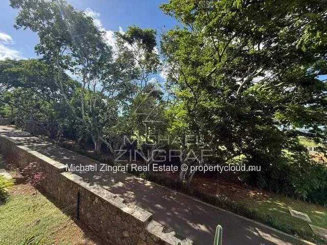 Mauritius – New 3-bedroom en-suite apartment – Belle Vue