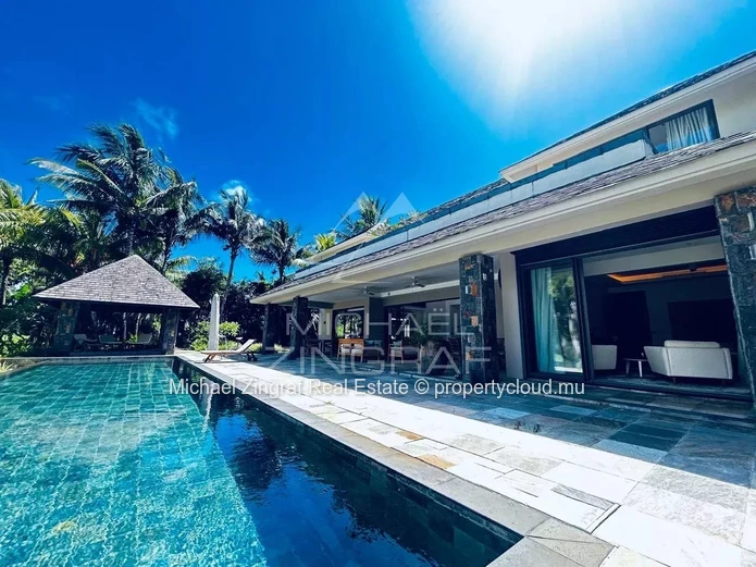 Villa de Prestige face au Golf – Anahita