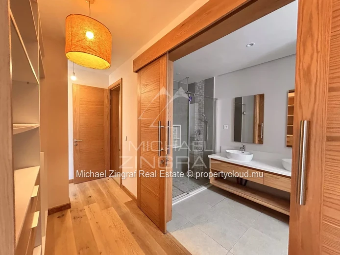 Penthouse in a Prestigious Residential Area in Belle Vue