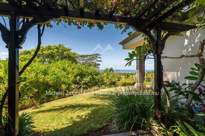 Exceptional Ocean View Villa in Valriche