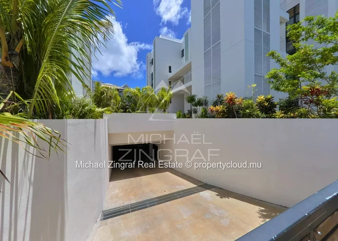 3-Bedroom En Suite Duplex in Pointe aux Canonniers