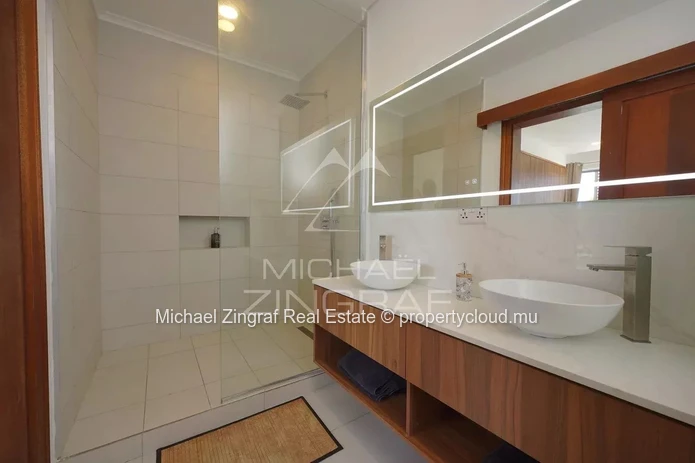 Appartement 3 chambres en suite – Pointe aux Canonniers