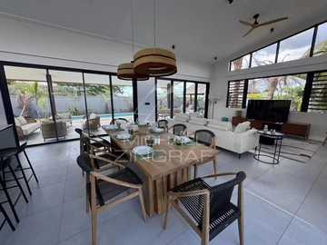4 Bedroom Villa