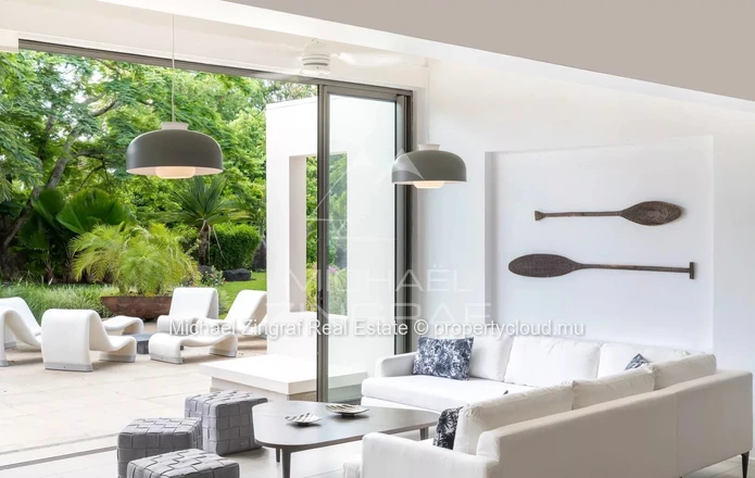Élégante villa avec vue sur le golf au cœur de l’Anahita Estate