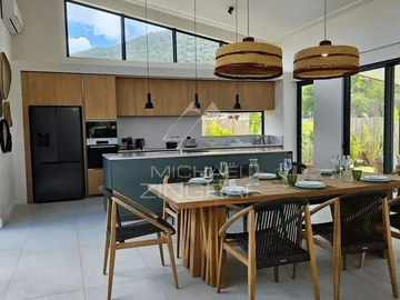 4 Bedroom Villa