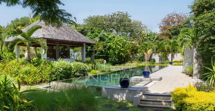 Élégante villa avec vue sur le golf au cœur de l’Anahita Estate
