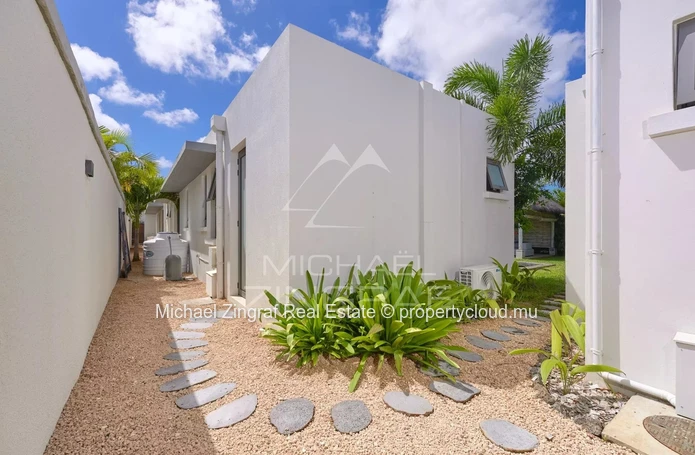 Villa de 4 chambres dans résidence sécurisée à Grand Baie