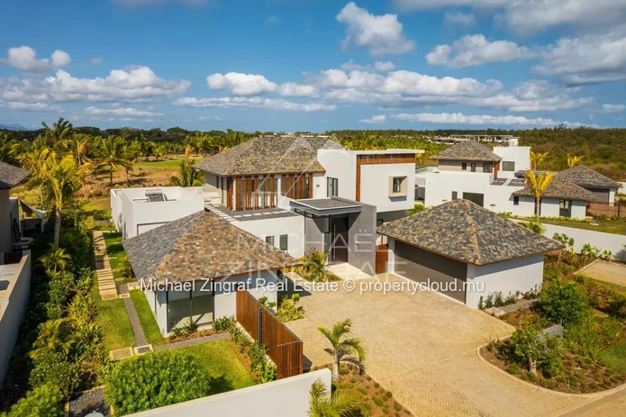 Opportunité exceptionnelle – Villa Fairway 5 suites au sein du domaine de golf de Mont Choisy