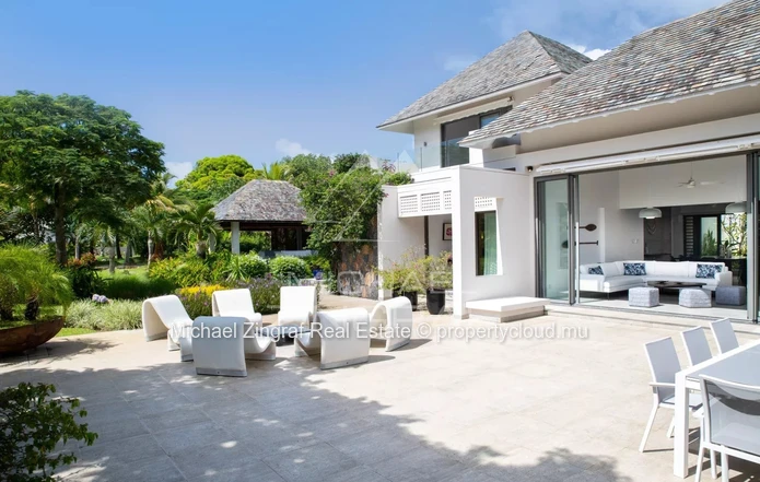 Élégante villa avec vue sur le golf au cœur de l’Anahita Estate
