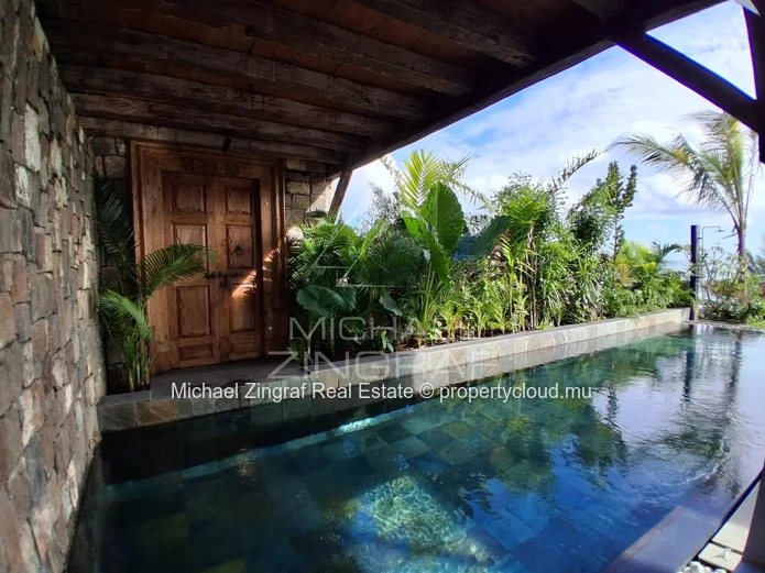 Exceptional Beachfront Penthouse in Pointe Aux canonniers