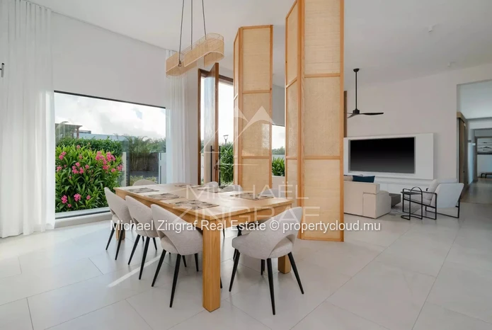 Villa contemporaine avec vue panoramique sur le golf