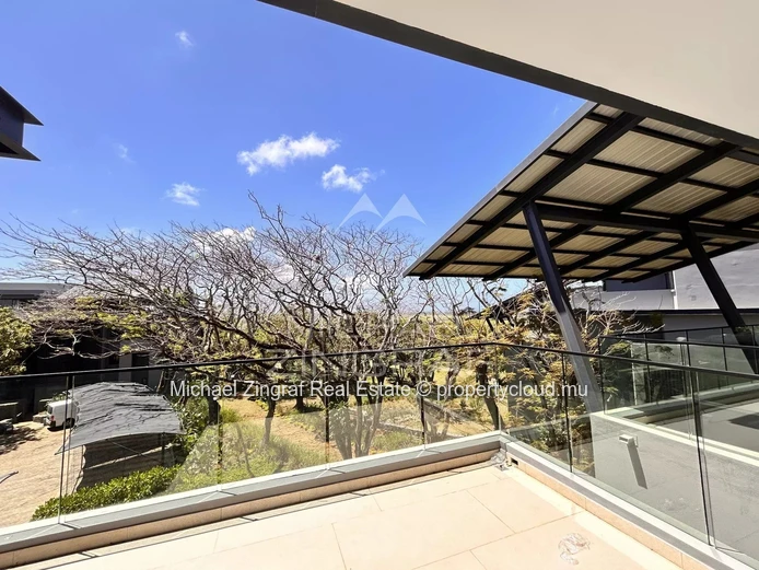 Penthouse in a Prestigious Residential Area in Belle Vue