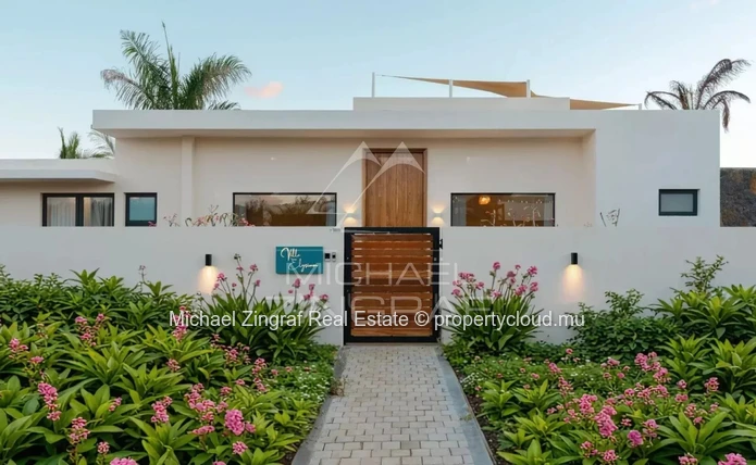 Villa contemporaine avec vue panoramique sur le golf