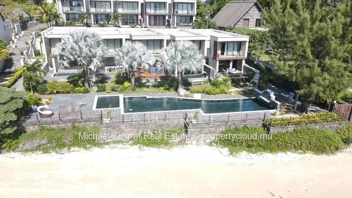 Duplex pieds dans l'eau à Cap Malheureux